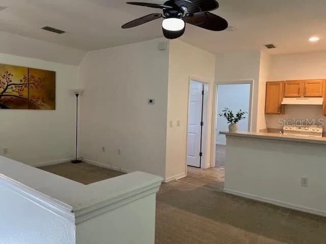 947 SPRING PARK Loop #APT B 5