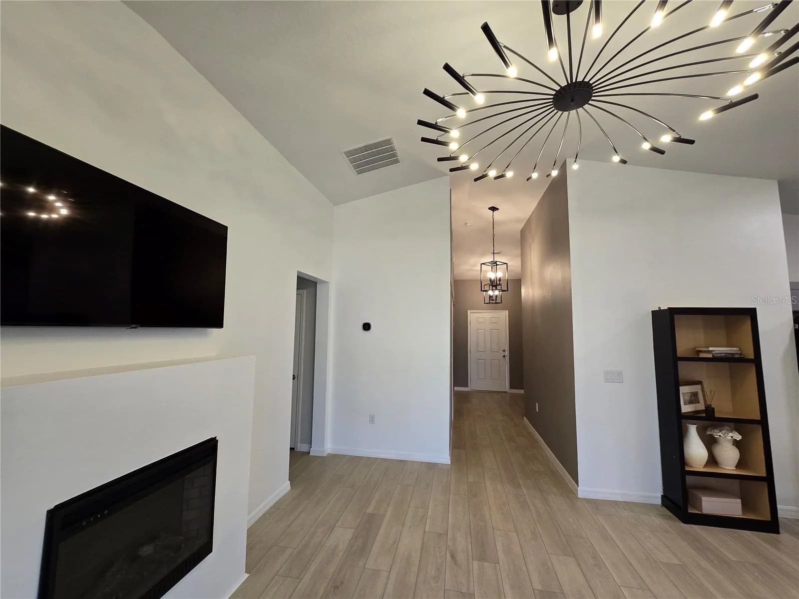 2441 OAKWOOD 4
