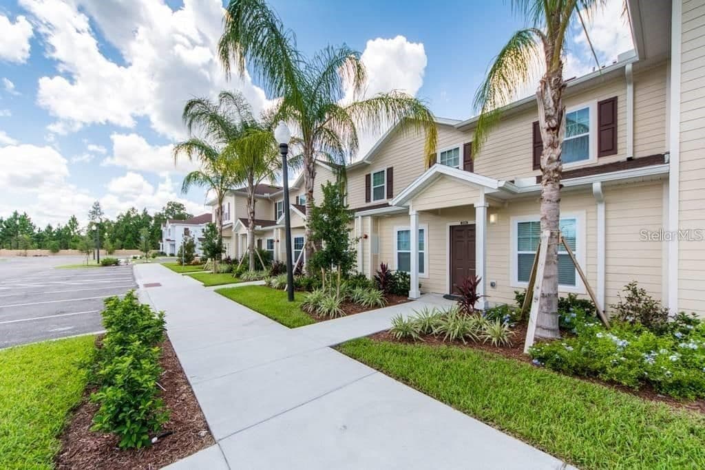 3226 WISH Avenue, Kissimmee, FL 34747 2