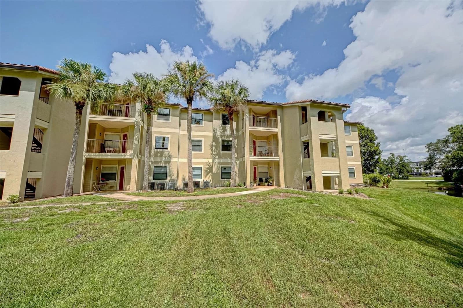 3038 PARKWAY, Kissimmee, FL 34747 3
