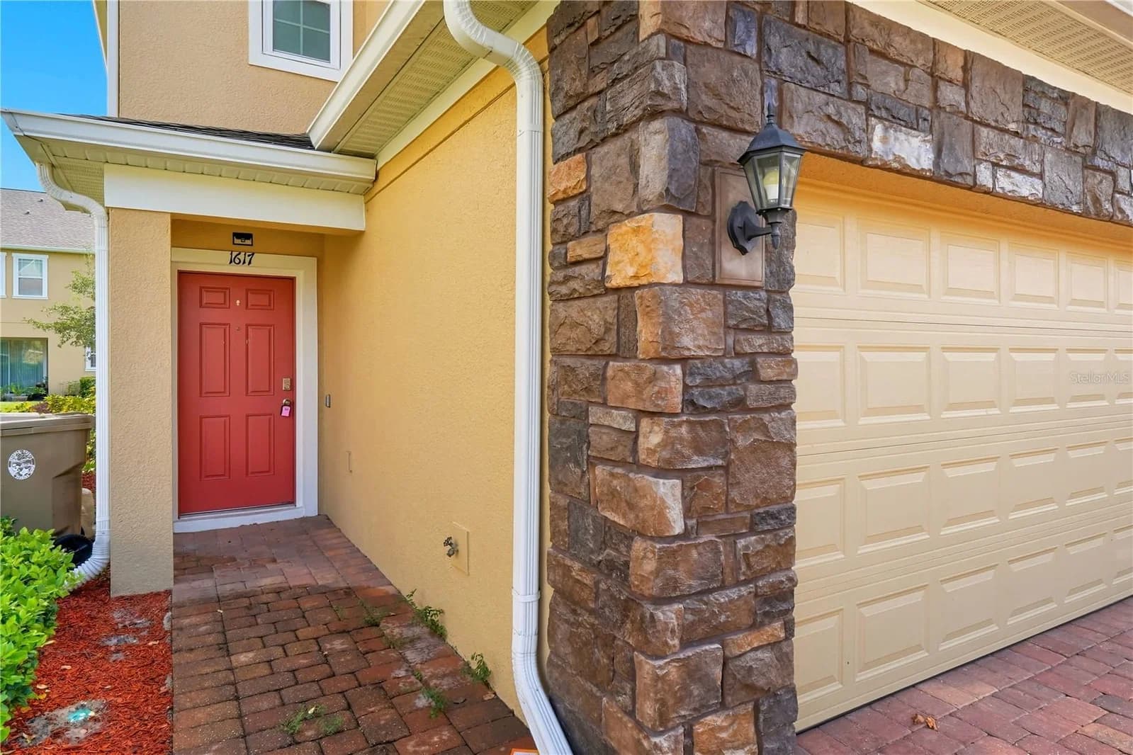 1617 MOHEGAN, Kissimmee, FL 34744 3