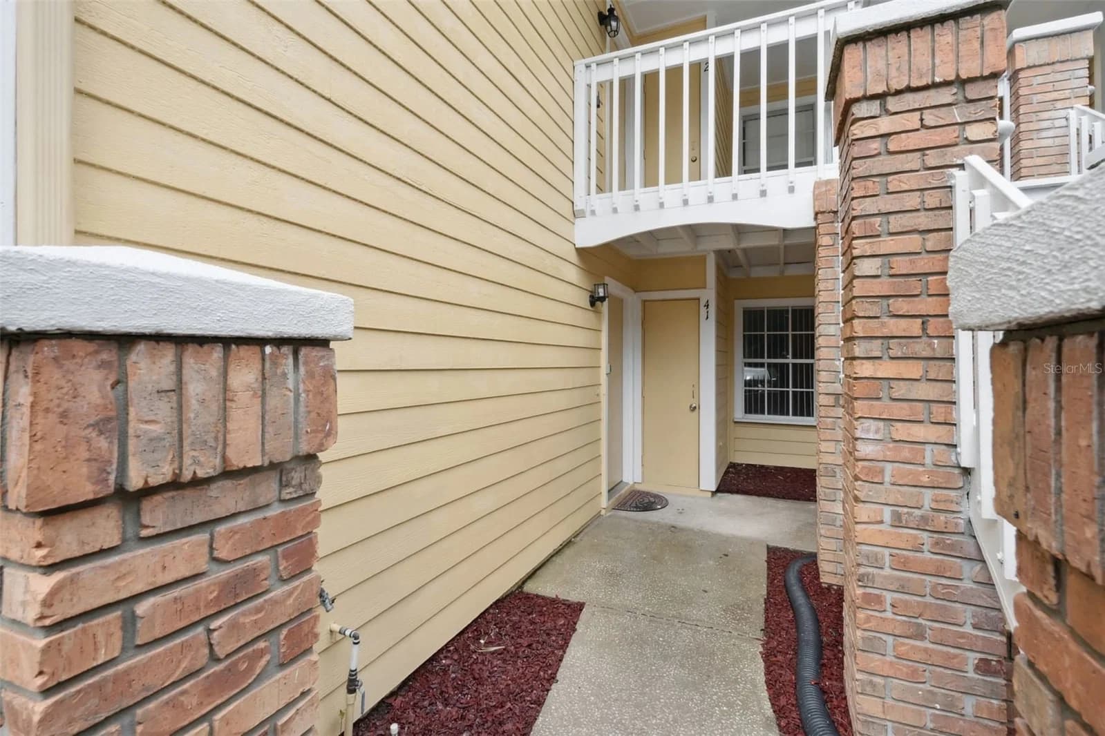 2442 SWEETWATER CLUB 4