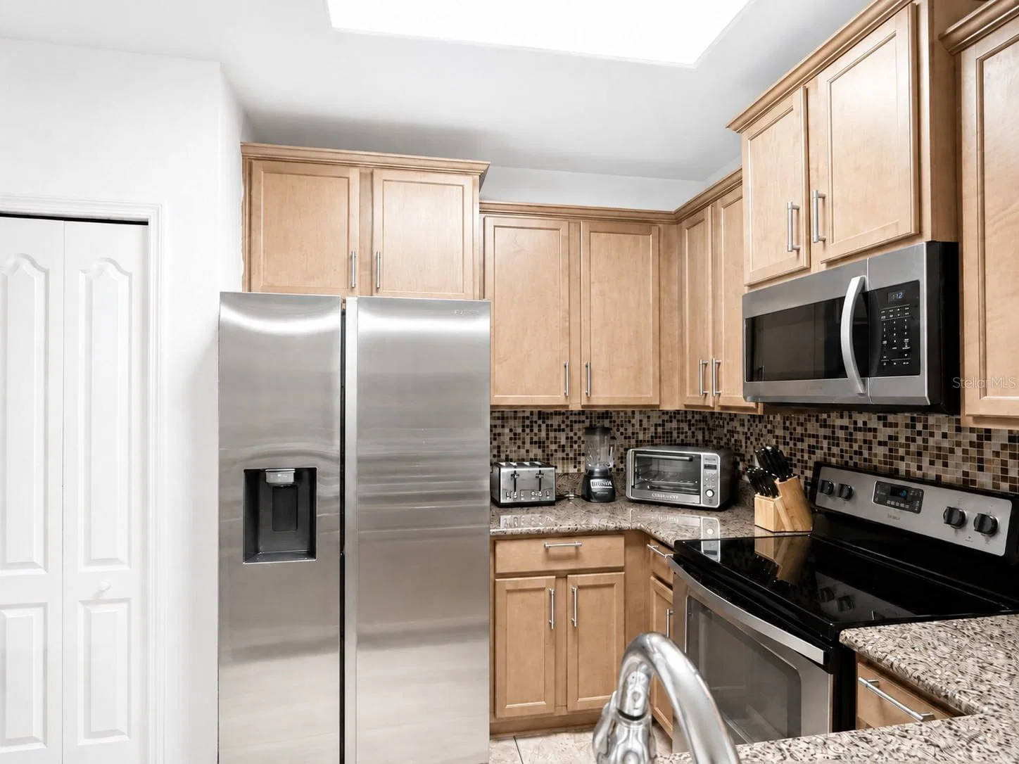 1056 CYPRESS POINTE 5