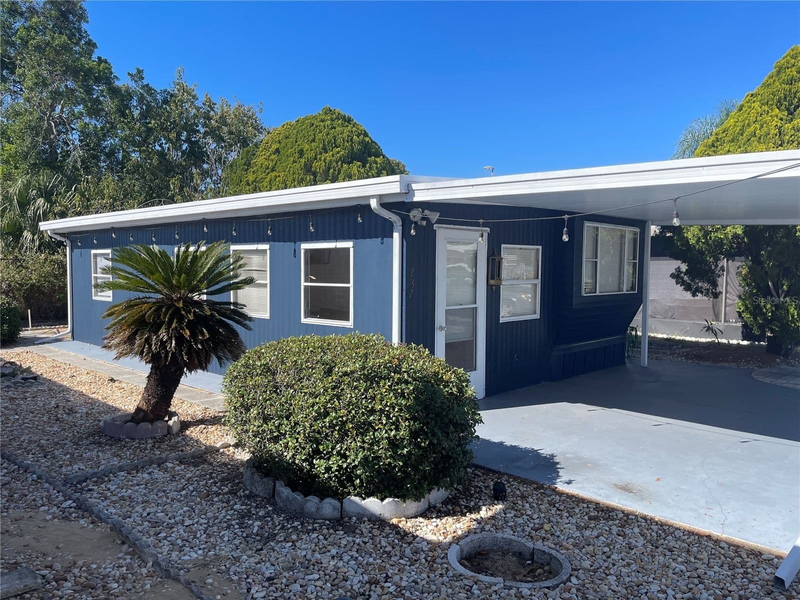 237 PALM CREST 3