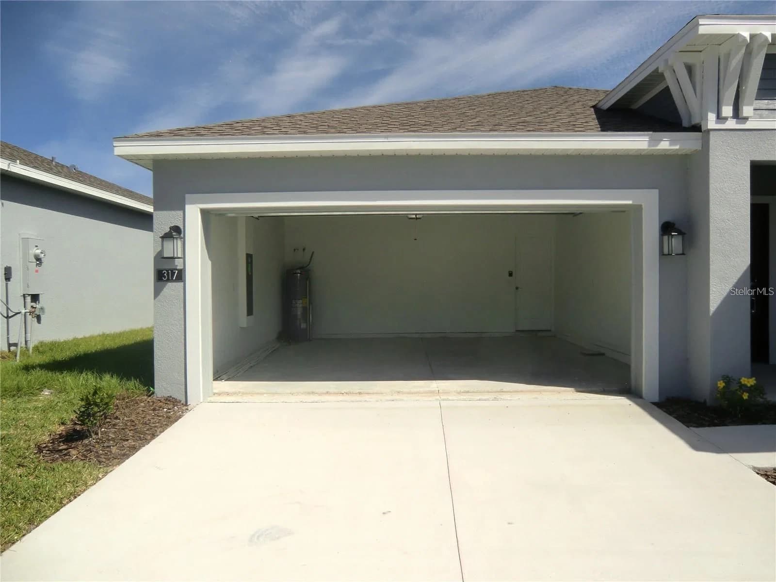 317 LOCH COURT 4