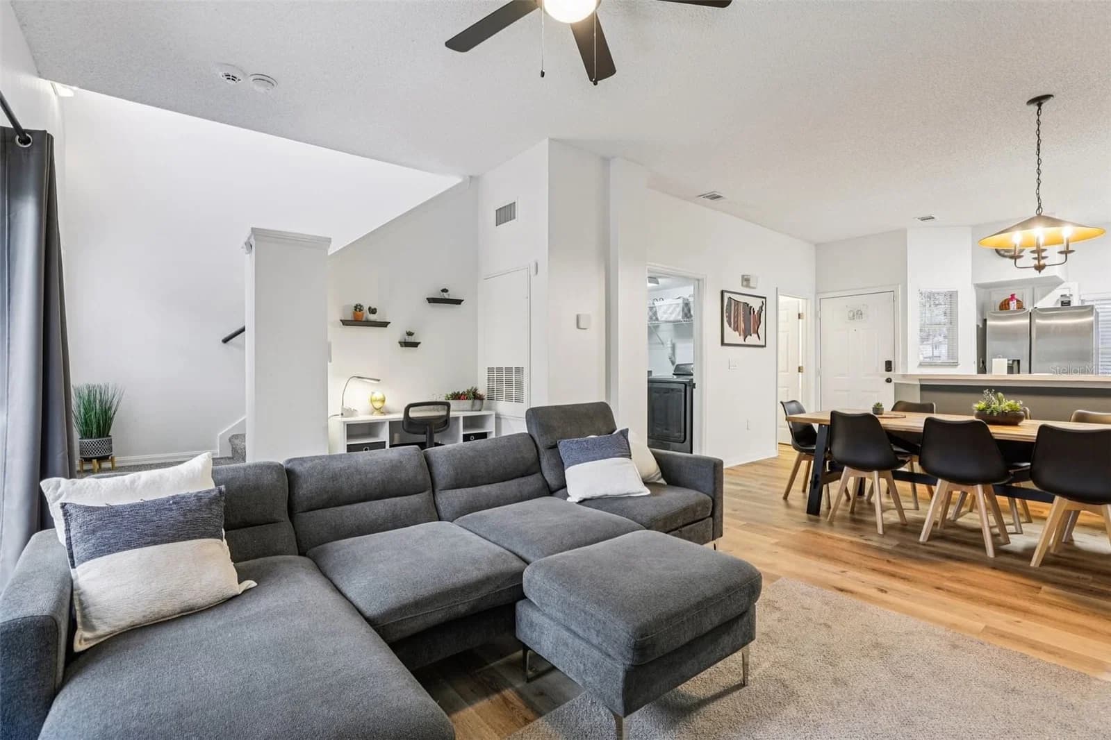 8419 CRYSTAL COVE 4