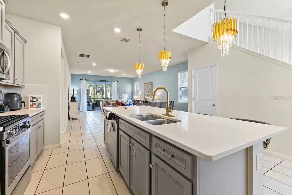5405 MISTY OAK 5