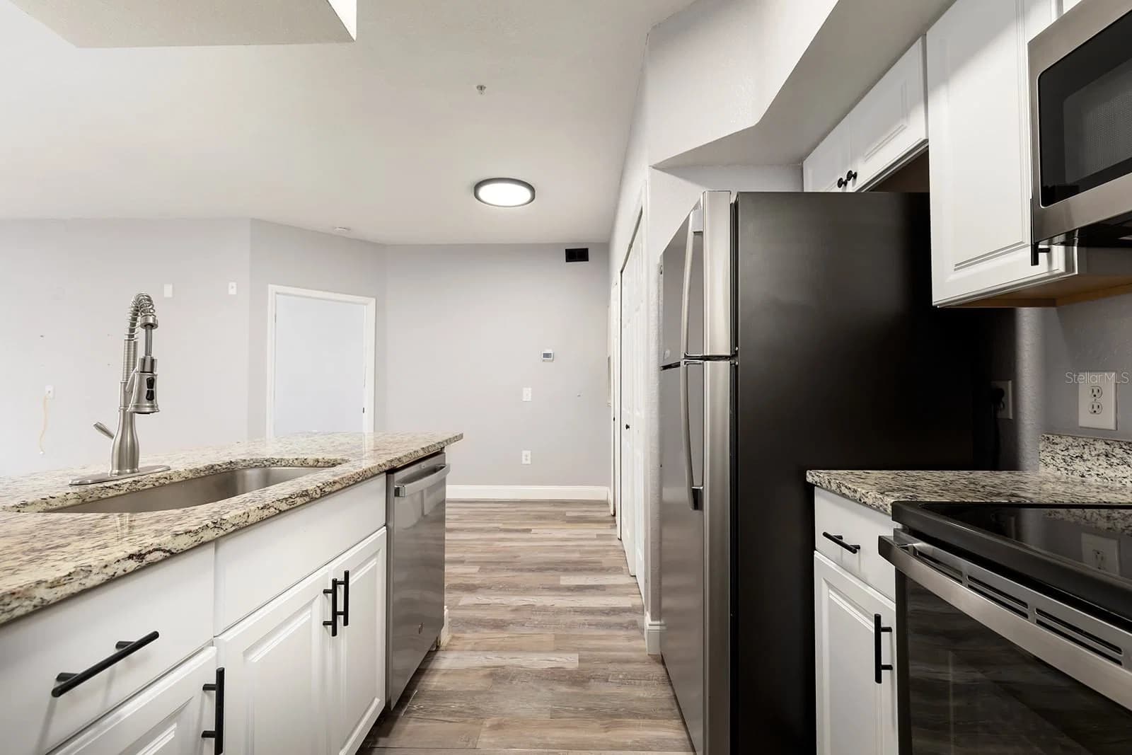 13015 PLANTATION PARK Circle #1027 5