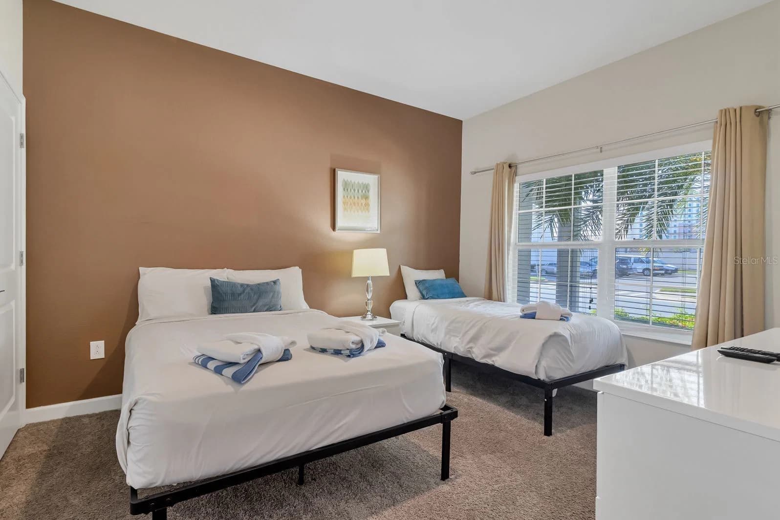 4914 WINDERMERE 4