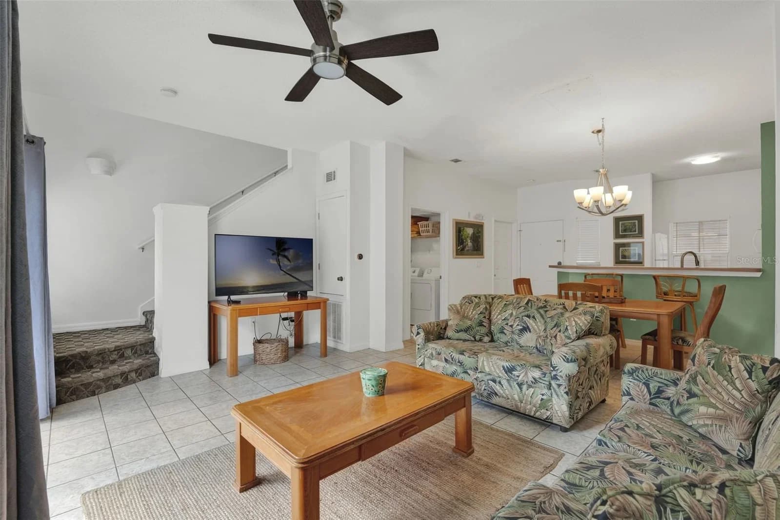 1086 PARK RIDGE 4