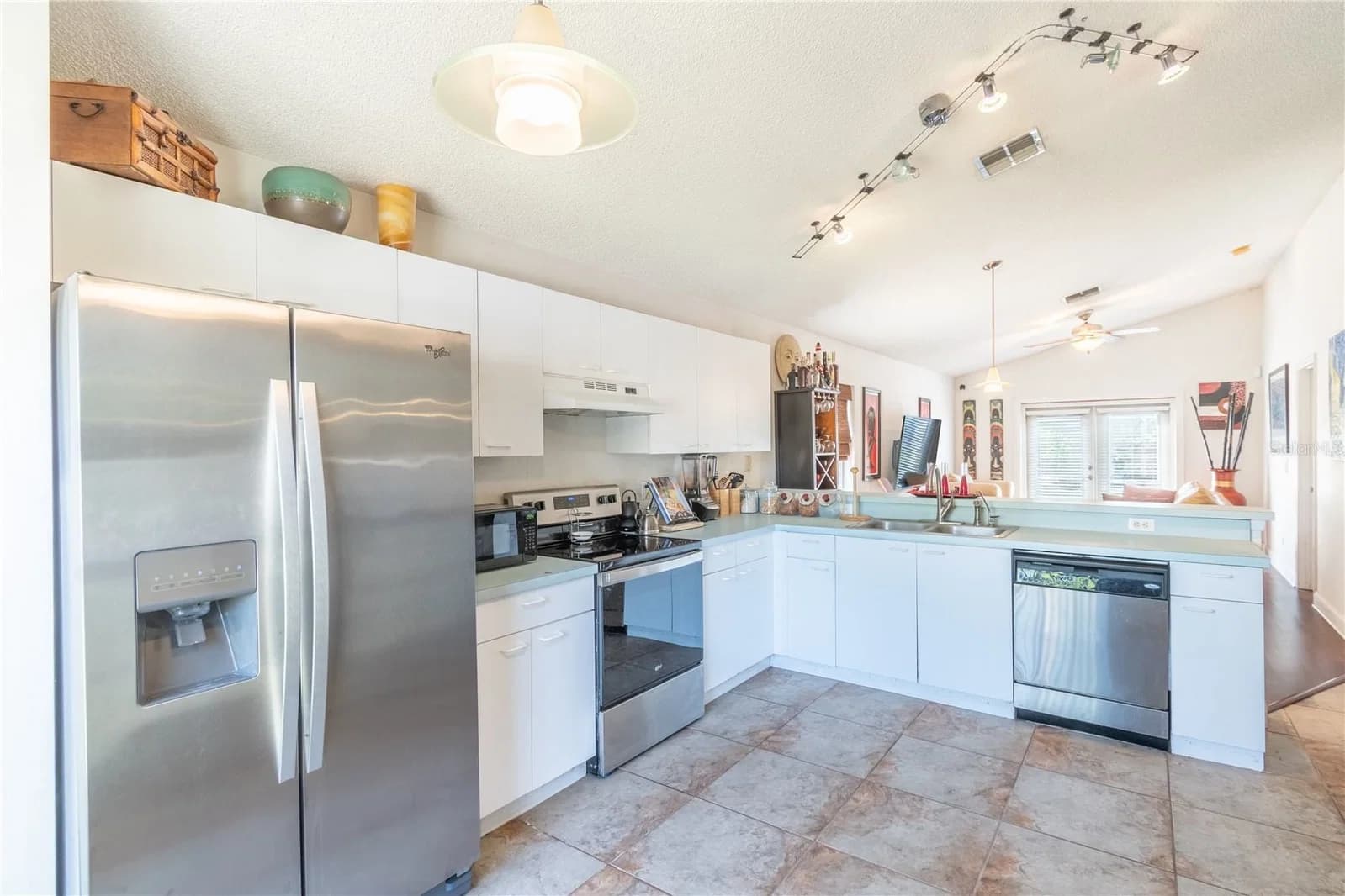 5501 CHATHAM WOODS Court 4