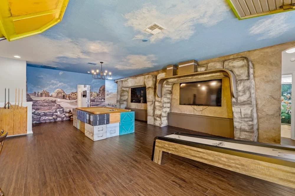 6009 BROAD OAK 5