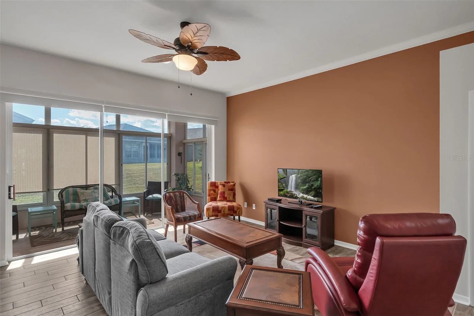 213 HIGH VISTA DR 5
