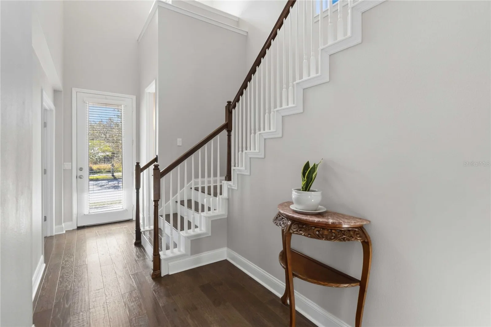 8905 LAUREATE Boulevard 5