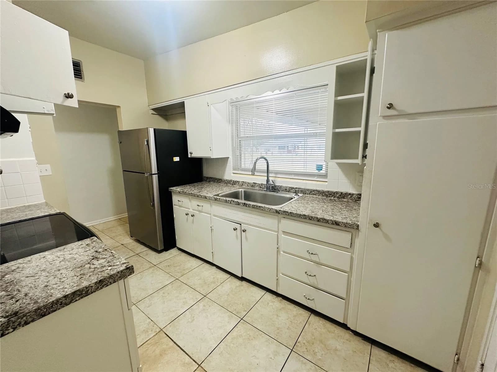 6033 BALBOA Drive, Orlando, FL 32808 3