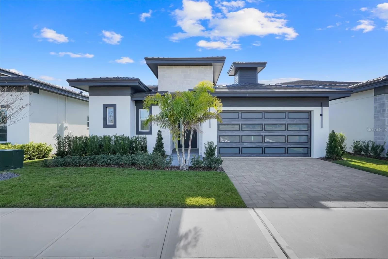 3044 KENSINGTON 5