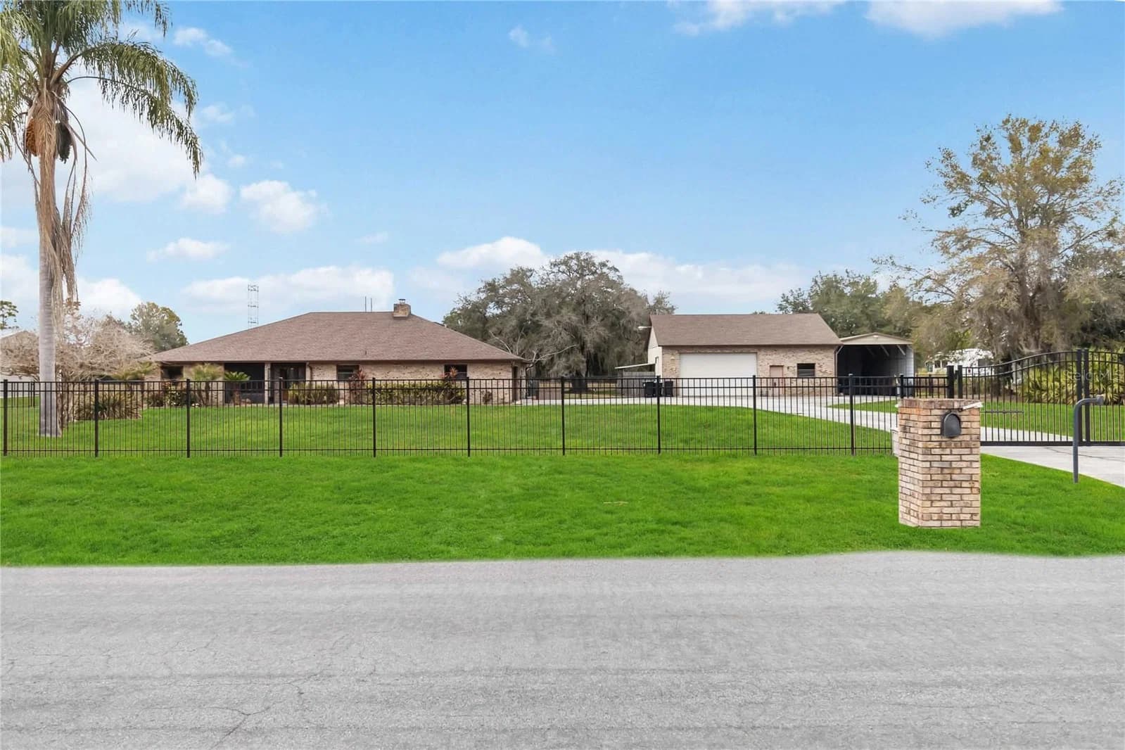 18711 NORTHCLIFF Street, Orlando, FL 32833 2