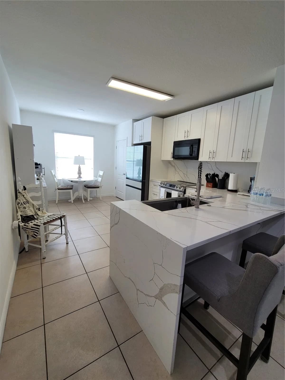 273 ARBOR LAKES 5