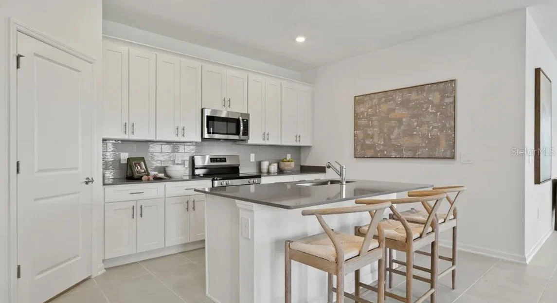 4246 ST THOMAS 5
