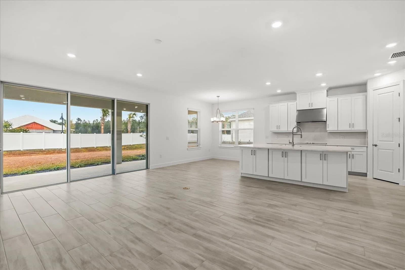 4240 BARBUDA, Kissimmee, FL 34758 2
