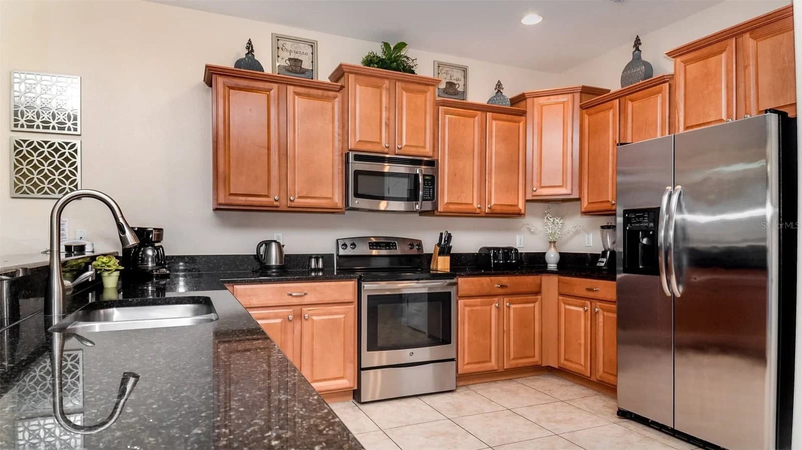 1506 MOON VALLEY 5