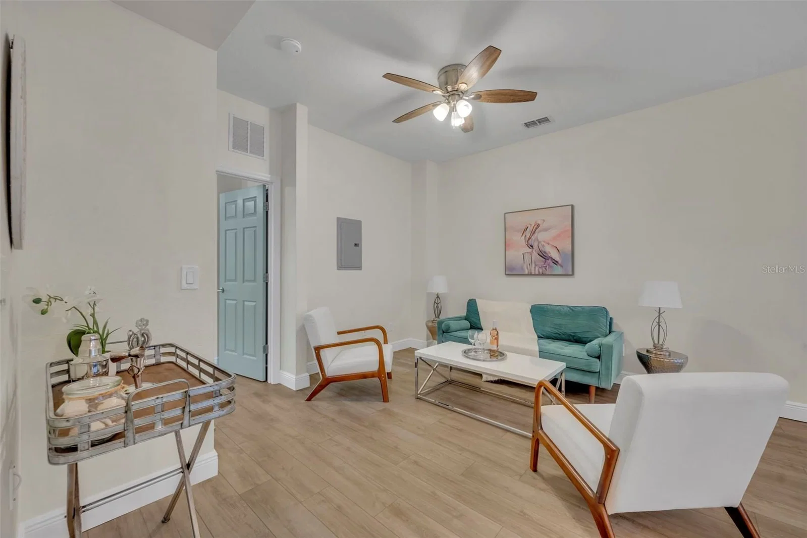 1172 BEACH 5