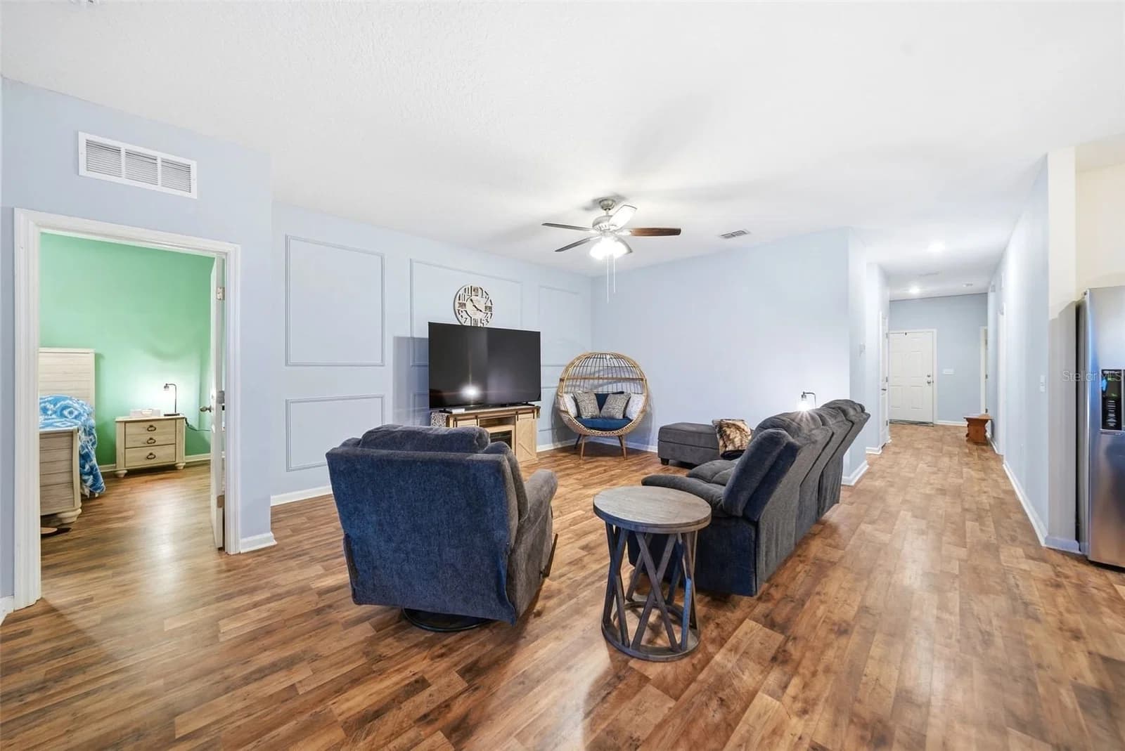 1151 LYCASTE 4