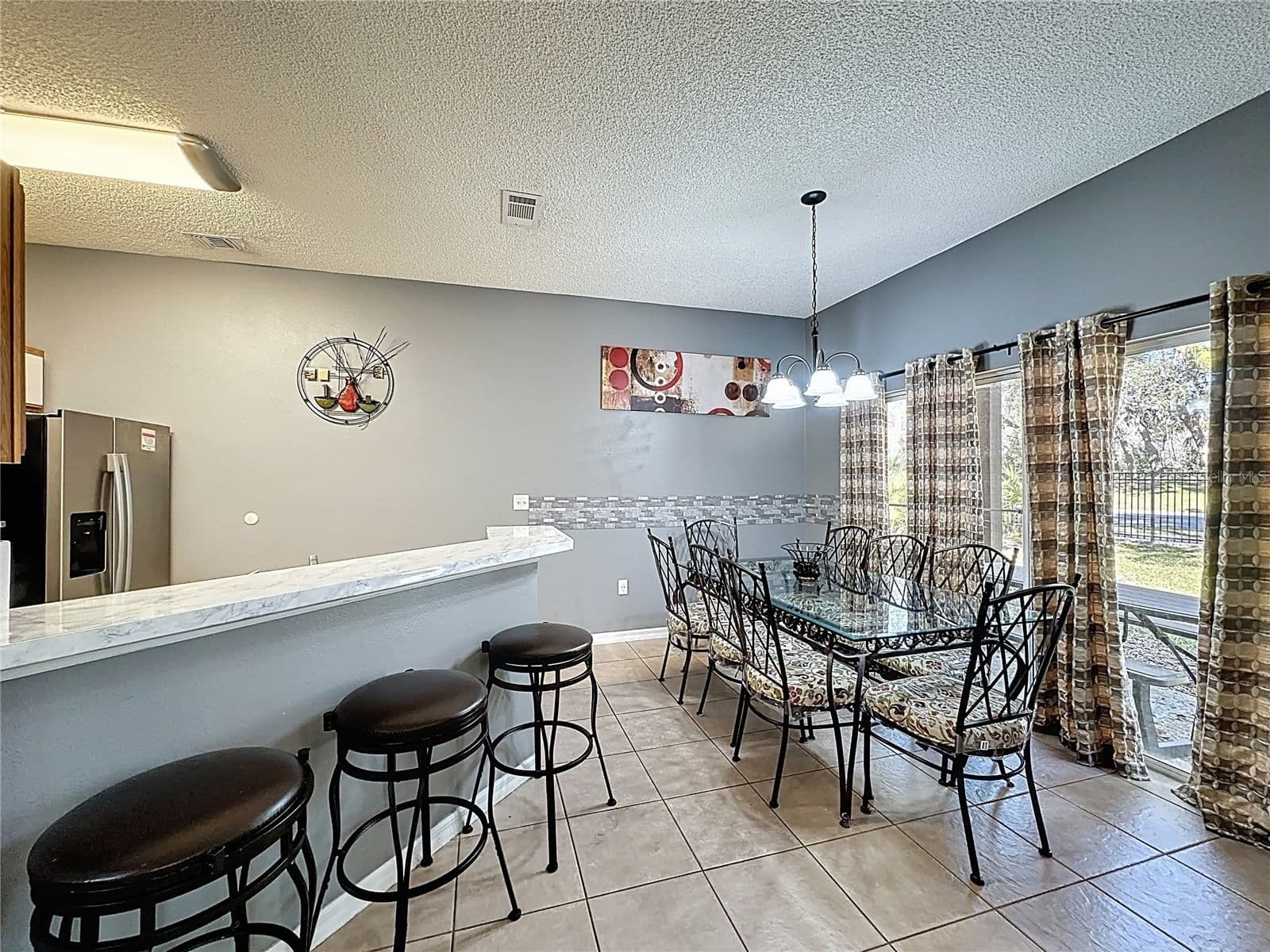 8401 CRYSTAL COVE 4