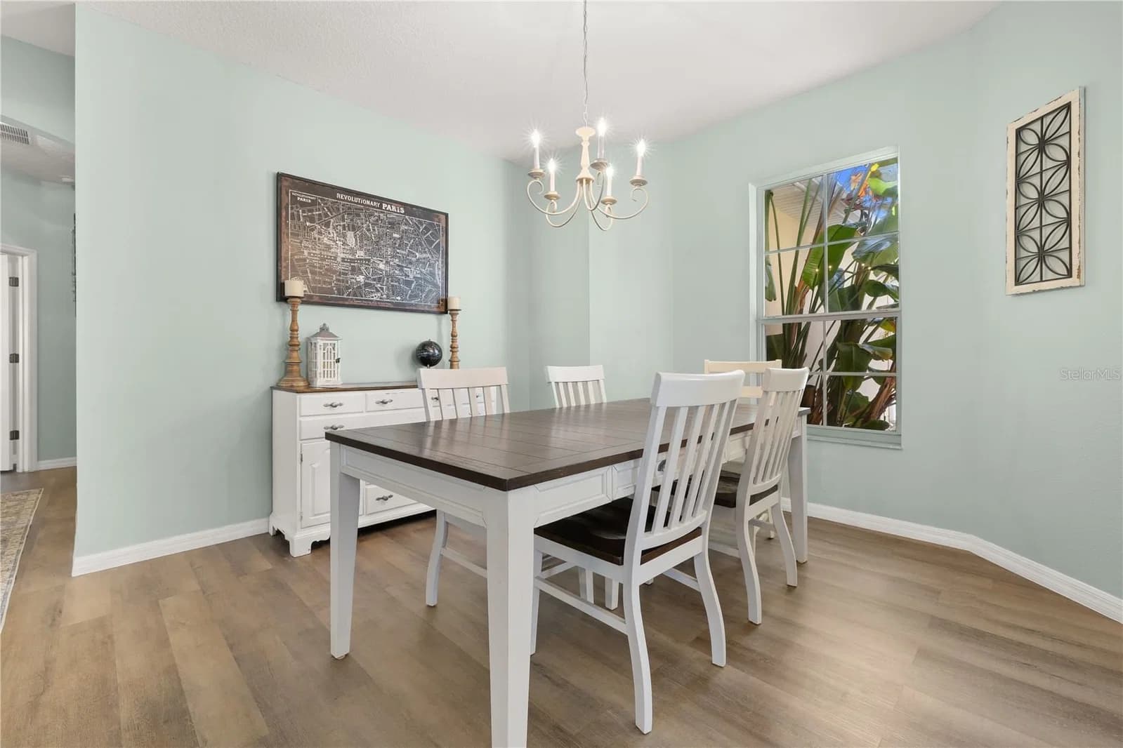 1831 WINDWARD OAKS 5