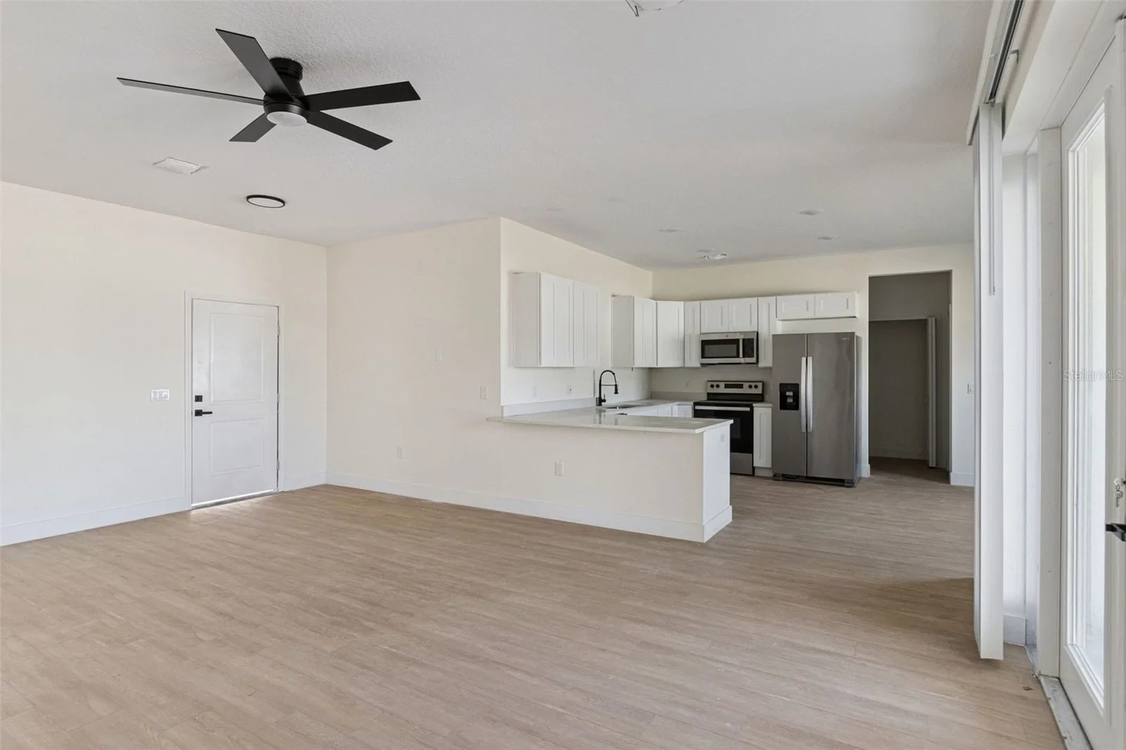 1201 APOPKA, Kissimmee, FL 34759 3