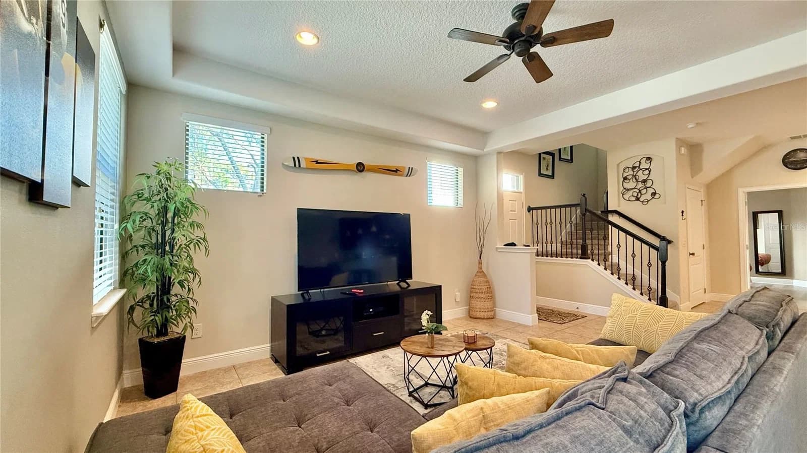 8209 ROSEVILLE 2