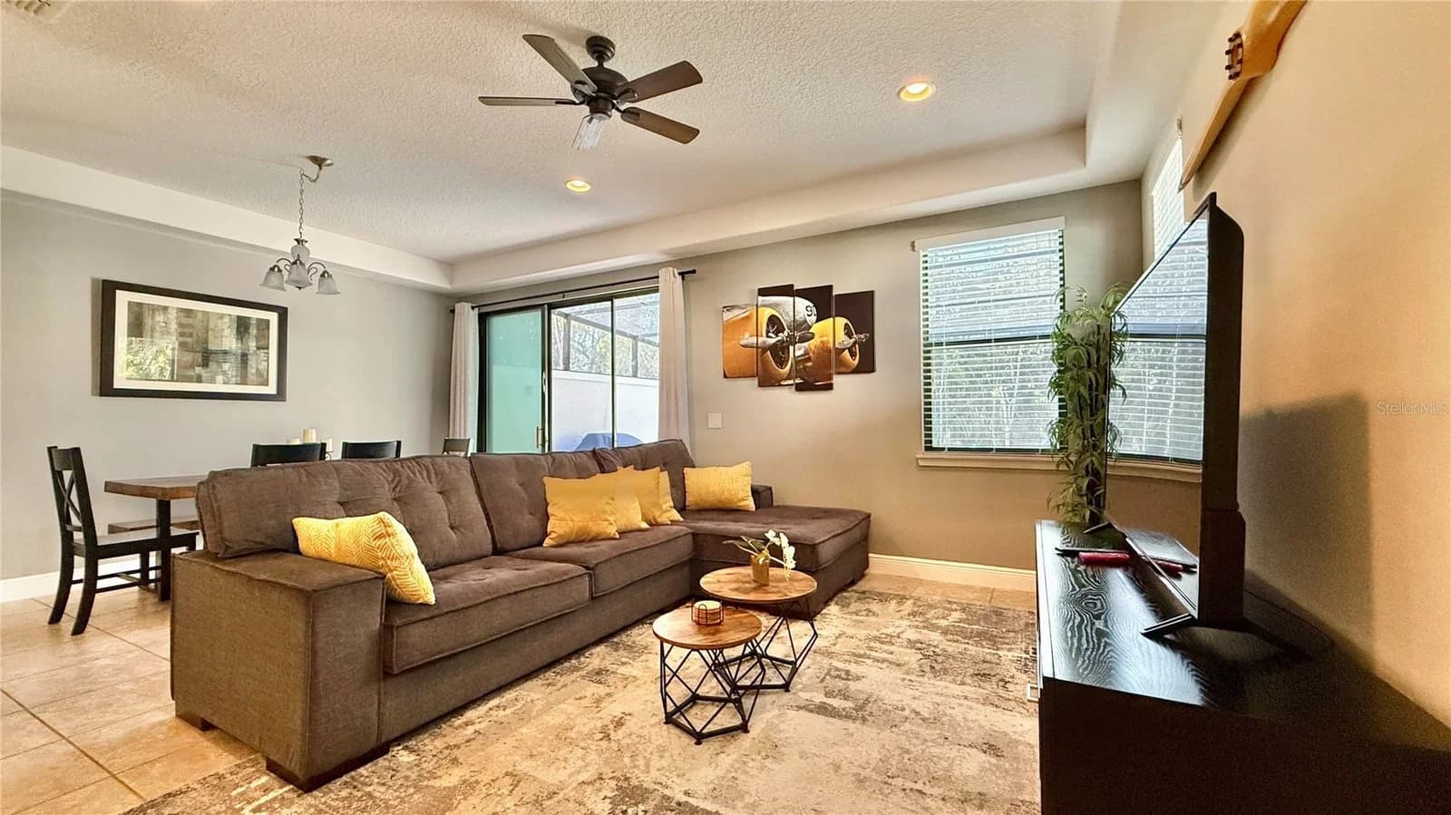 8209 ROSEVILLE 4