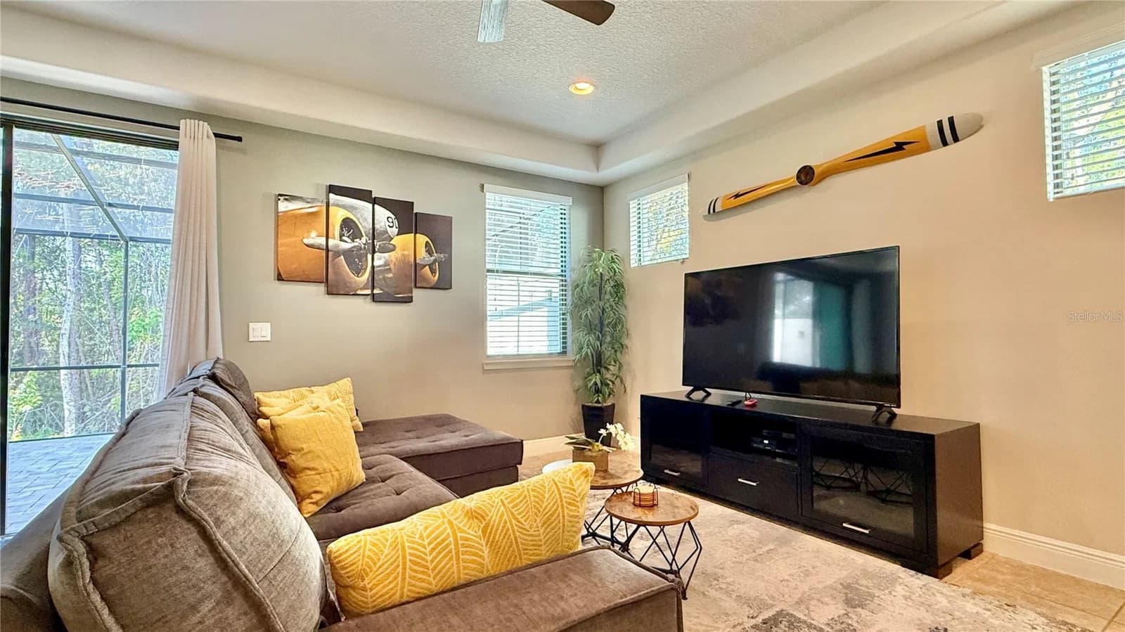 8209 ROSEVILLE 5