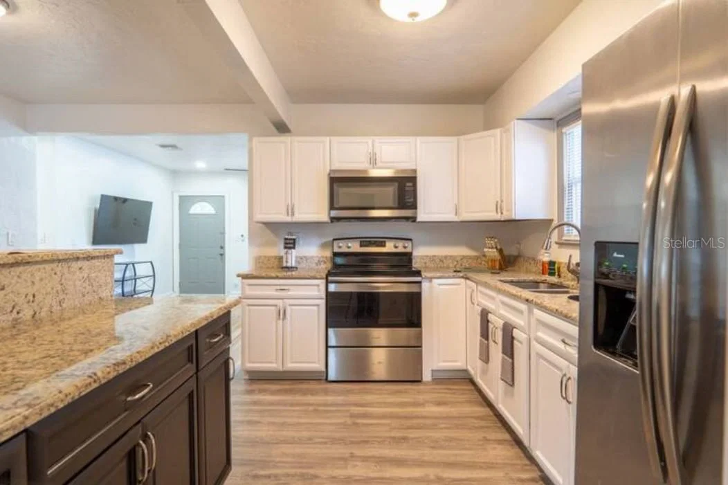 2008 PAGE Avenue, Orlando, FL 32806 3