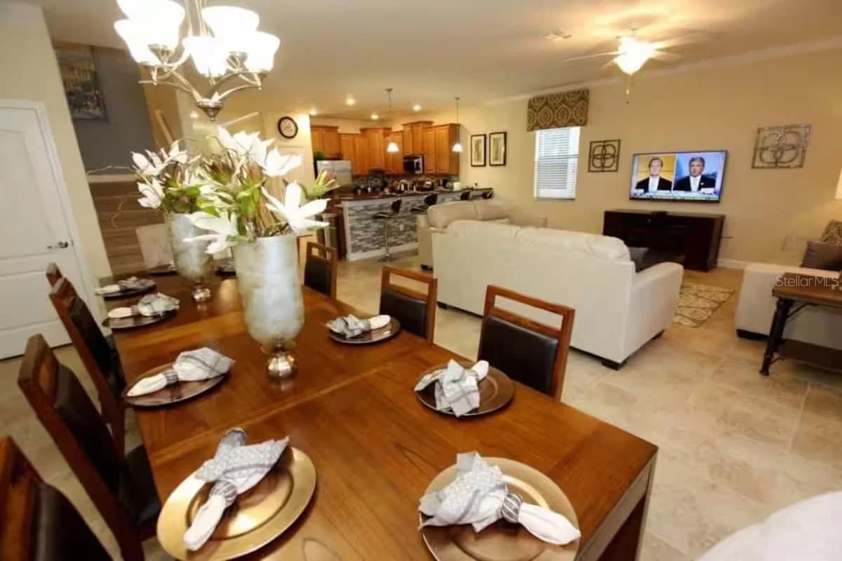 1524 MOON VALLEY 2