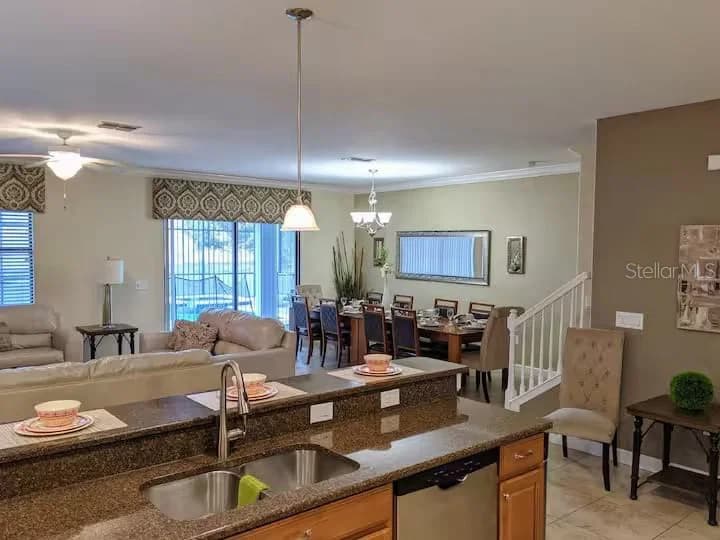 1524 MOON VALLEY 3