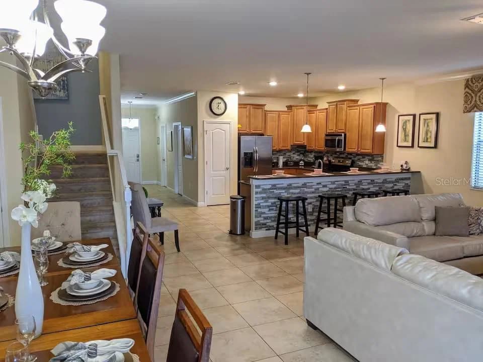 1524 MOON VALLEY 4