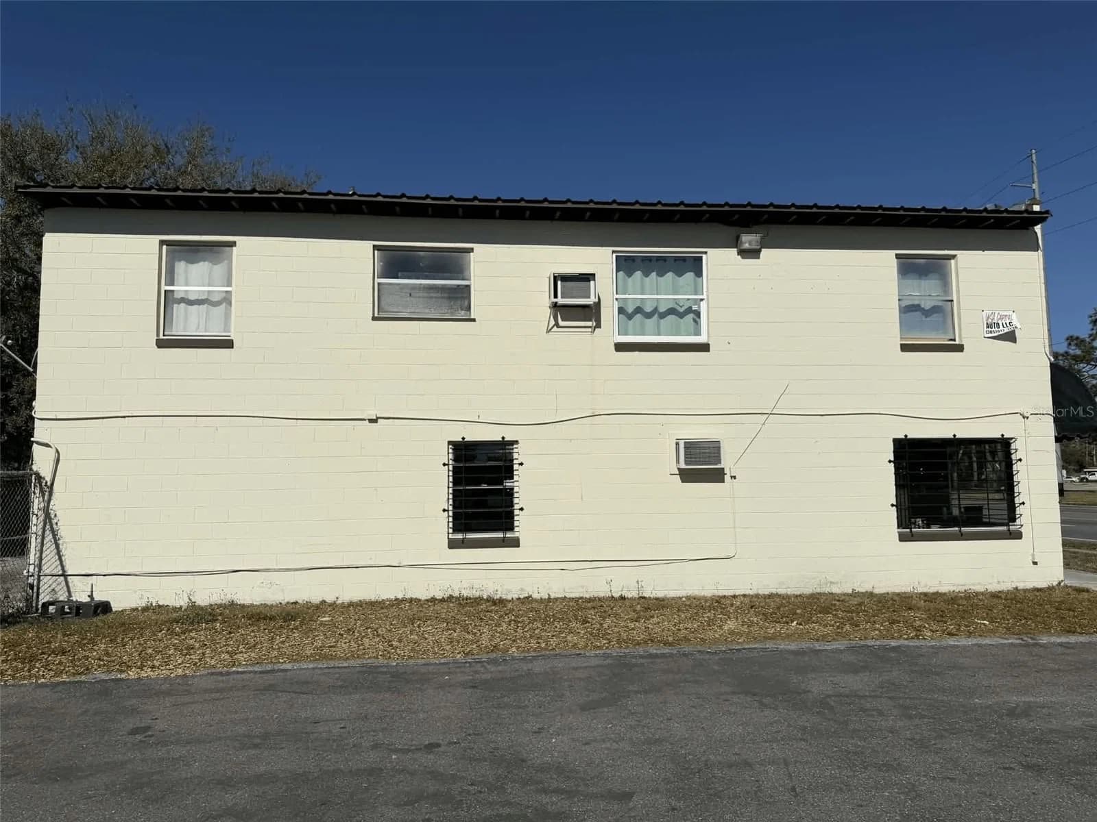 5508 EDGEWATER Drive, Orlando, FL 32810 2