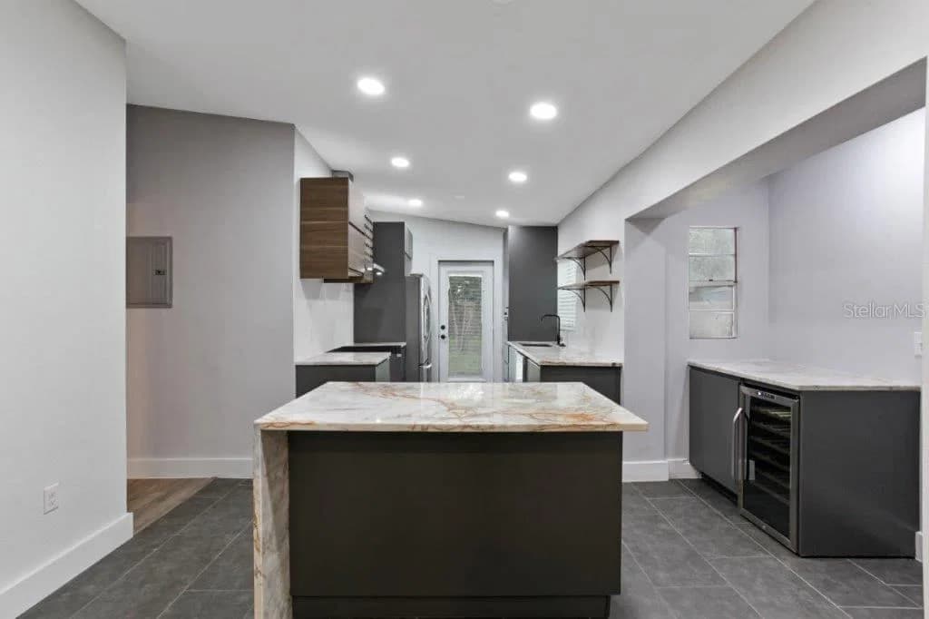 3417 TENNESSEE Terrace 4