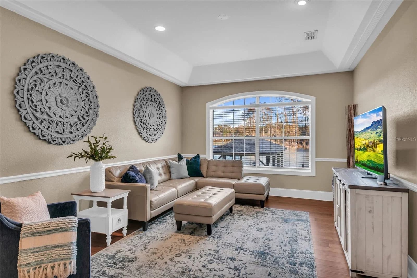 1425 RIVIERA 5