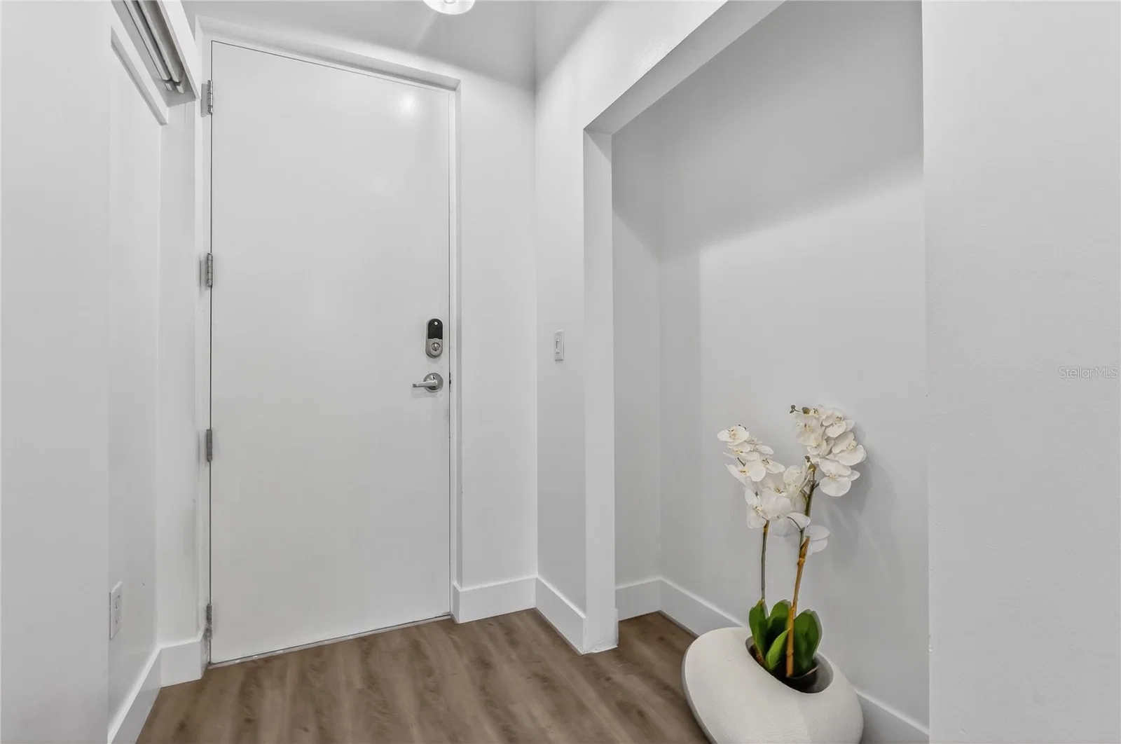 525 JACKSON Street #403 5