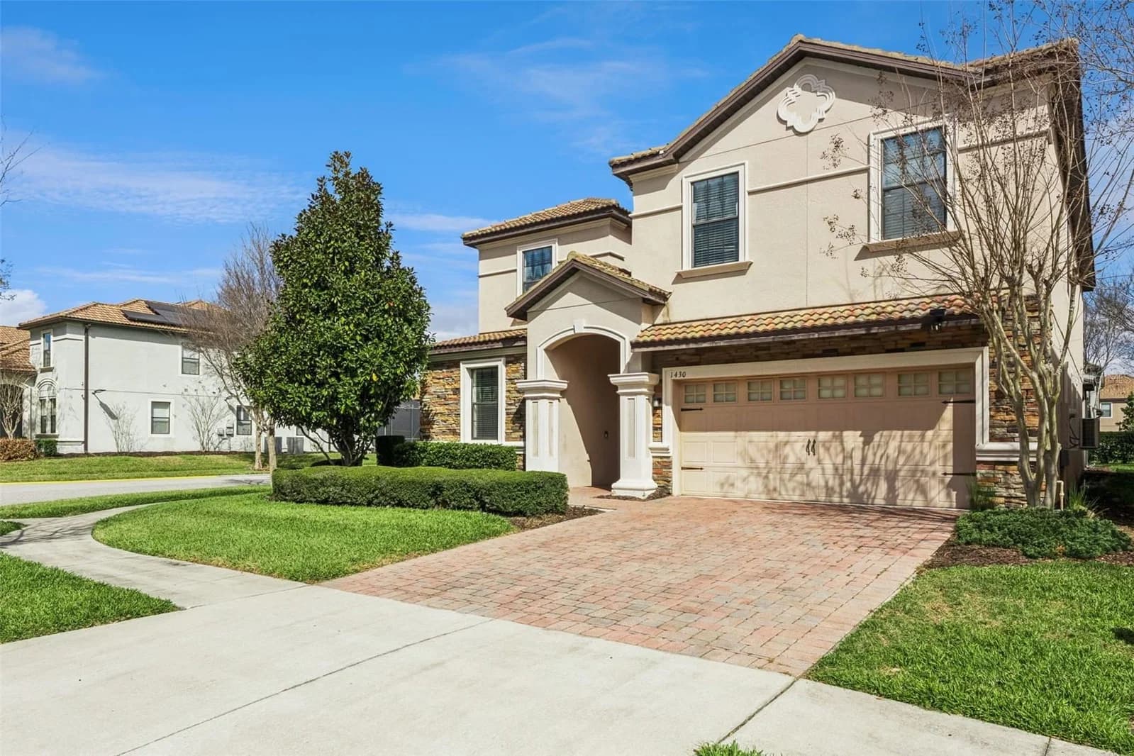 1430 MOON VALLEY 2