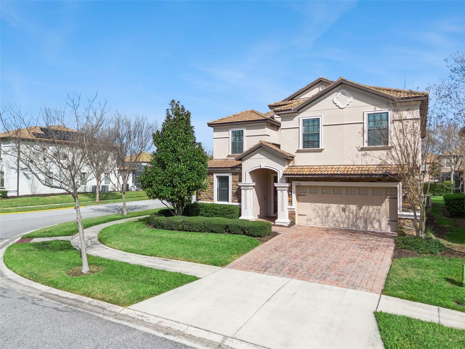 1430 MOON VALLEY 4
