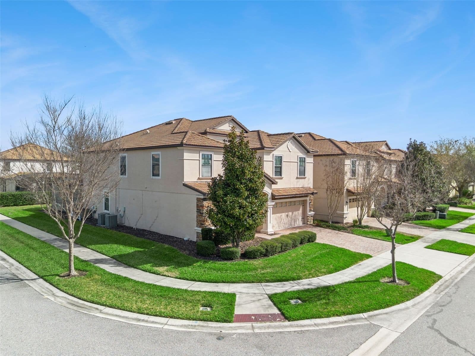 1430 MOON VALLEY 5