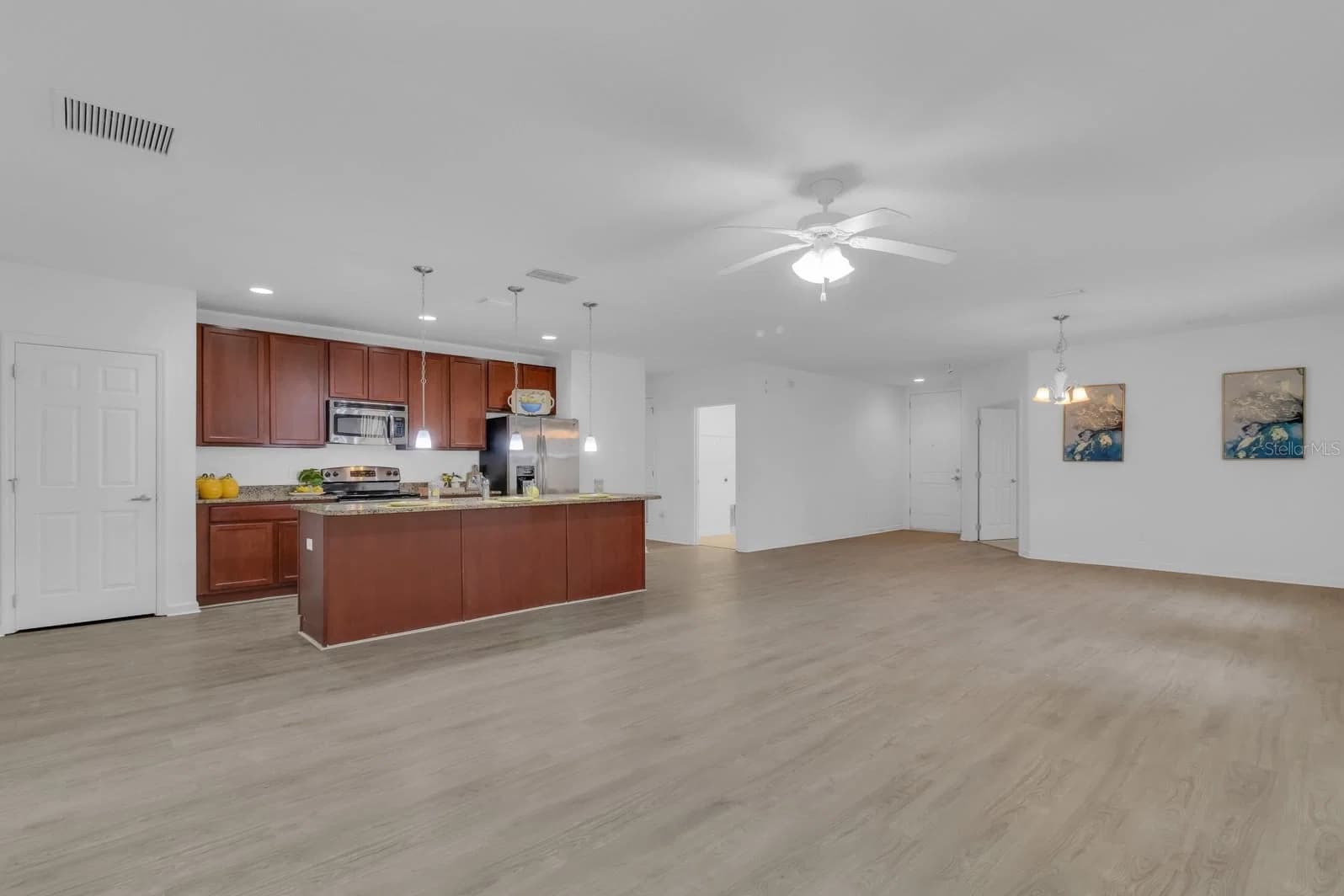 2943 CASABELLA 5