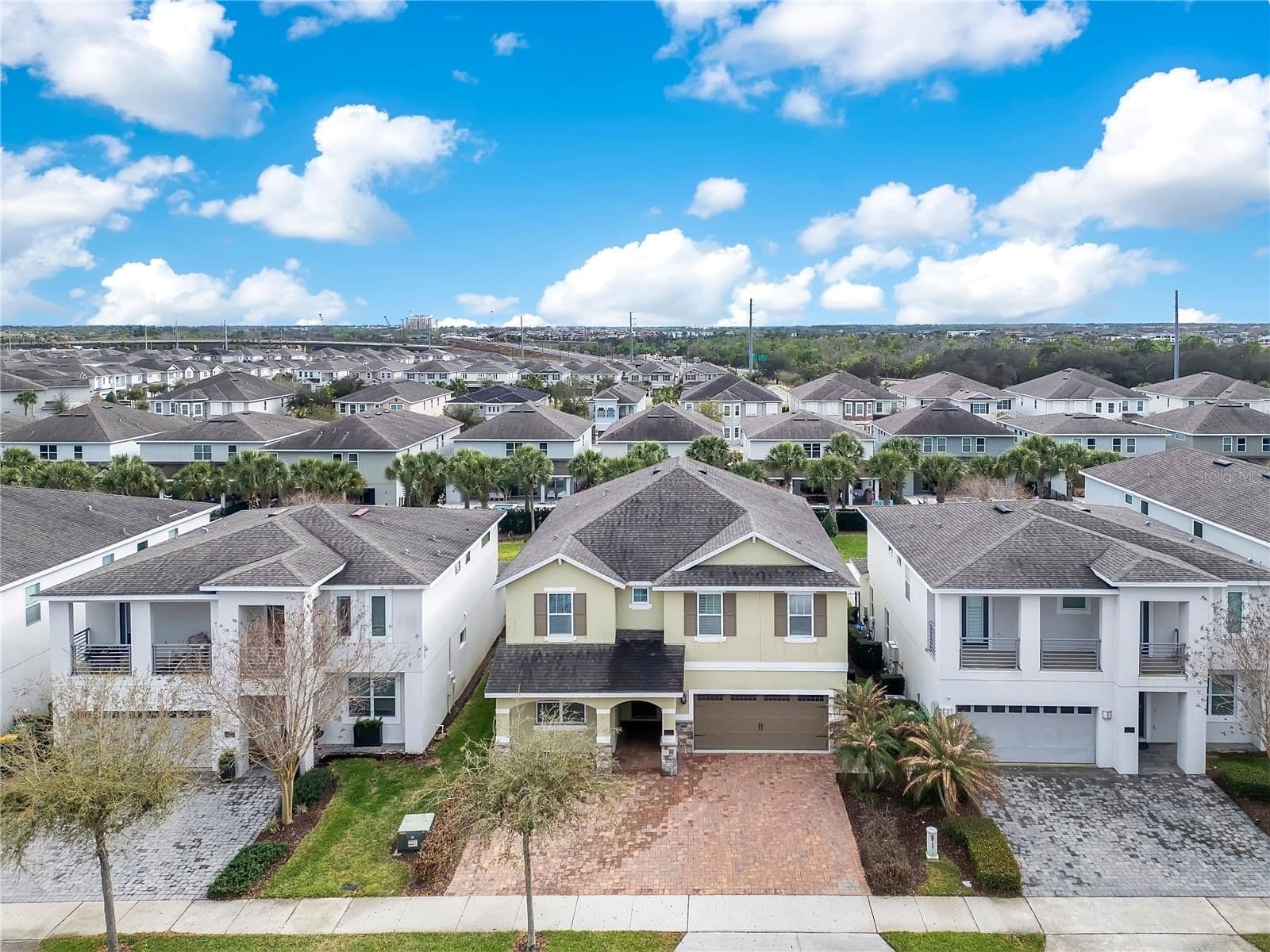 210 BURMA, Kissimmee, FL 34747 3