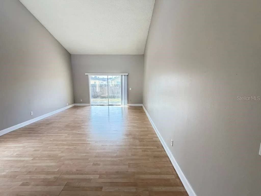 118 DAHLIA VILLAGE Circle #79 4