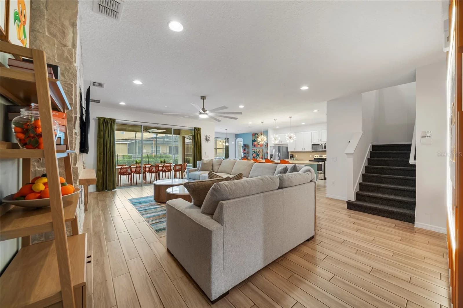 7009 OAKWOOD 3