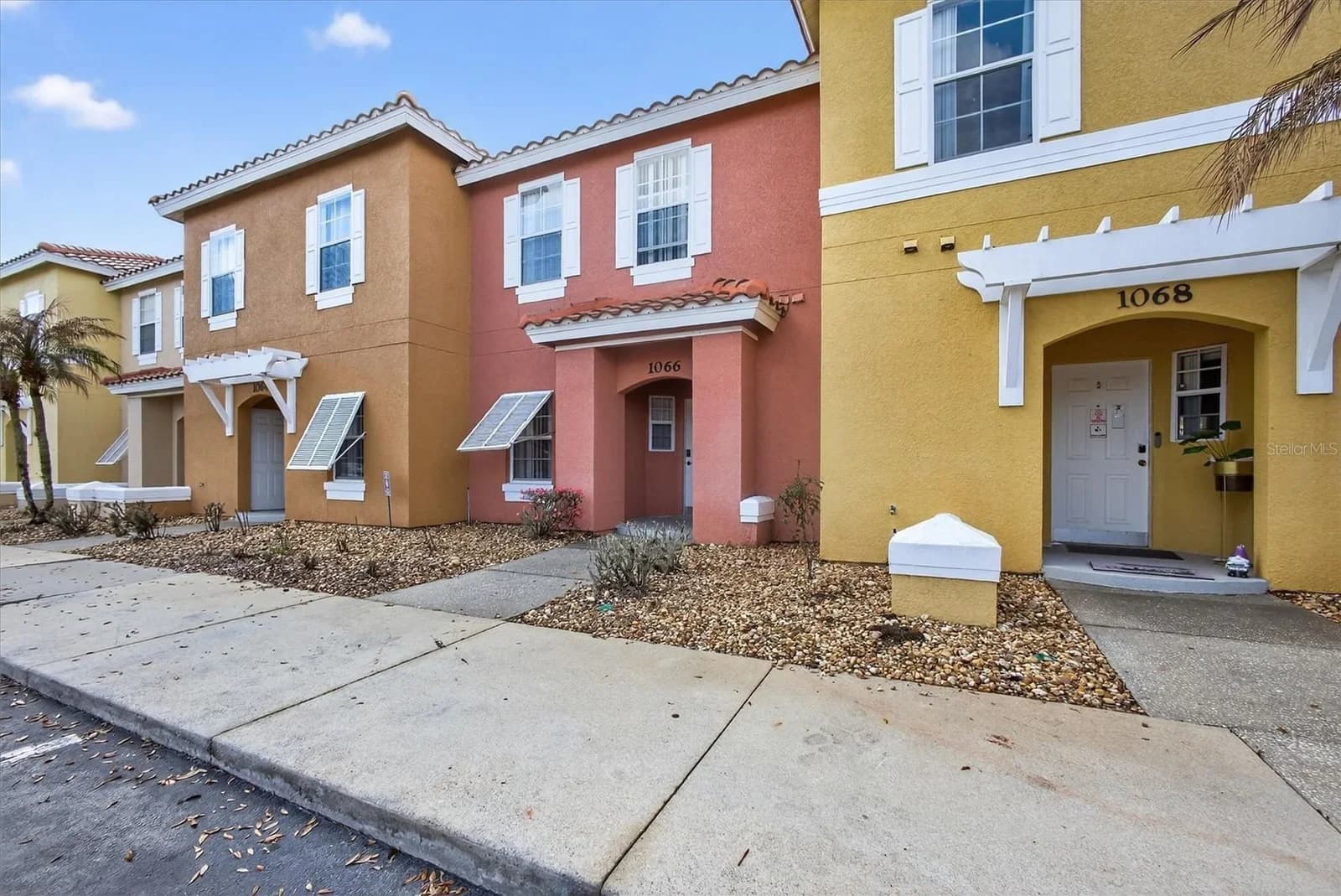 1066 PARK RIDGE 4