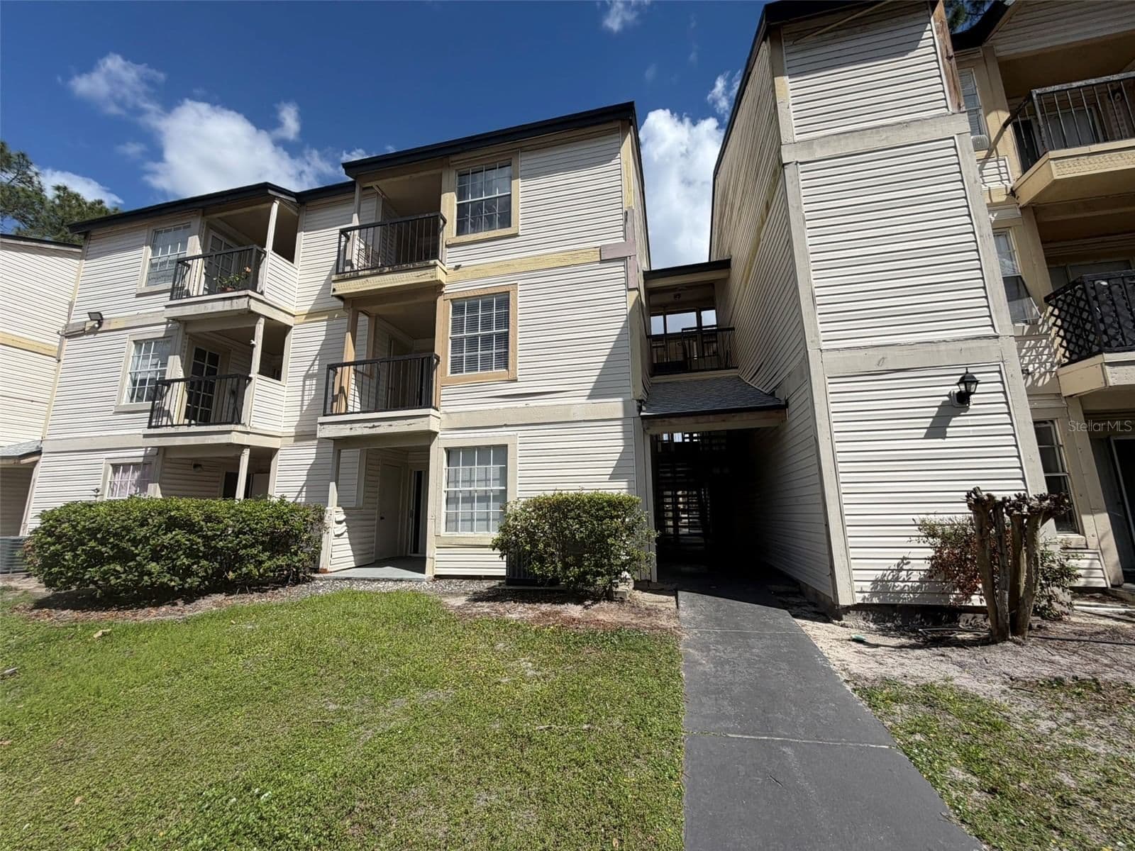 1940 LAKE ATRIUMS Circle #110, Orlando, FL 32839